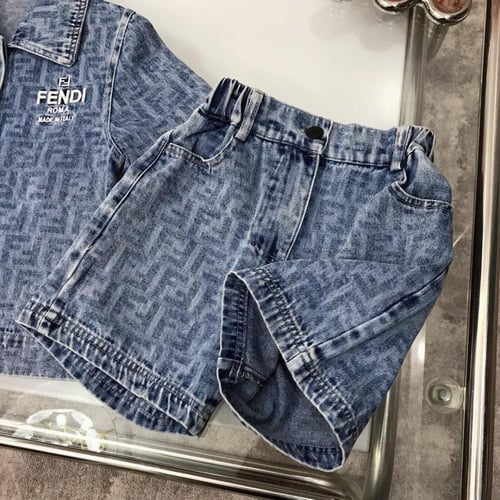 طقم ولادي جينز ازرق