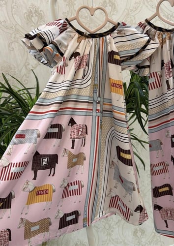 فستان بناتي ناعم صيفي