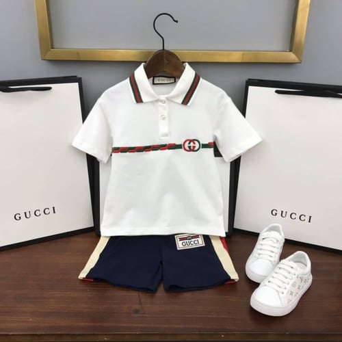 طقم ولادي جميل