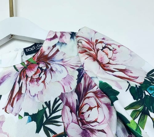 فستان ذات اكمام طويله جميلة