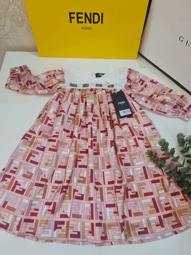 فستان مميز جدا بالوان جميله