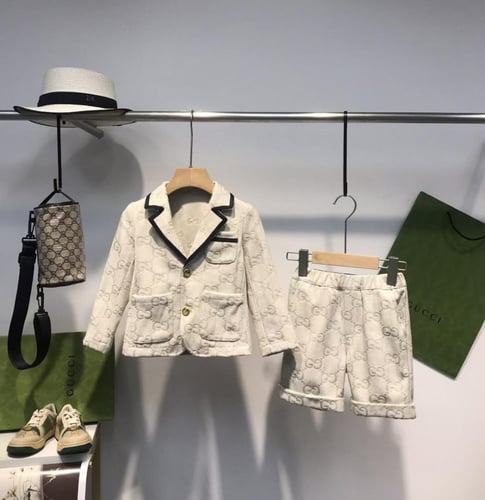 طقم ولادي فخم للمناسبات من قطعتين