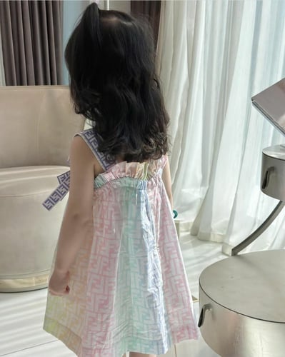 فستان بناتي صيفي بألوان جميلة