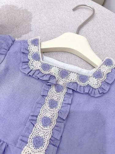 فستان بناتي ناعم وأنيق