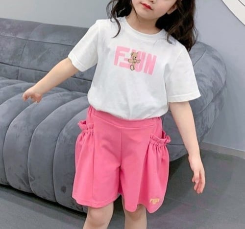 طقم بناتي فخم وأنيق