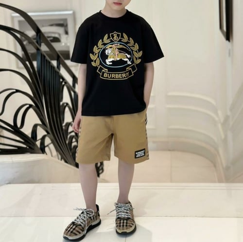 طقم ولادي من قطعتين