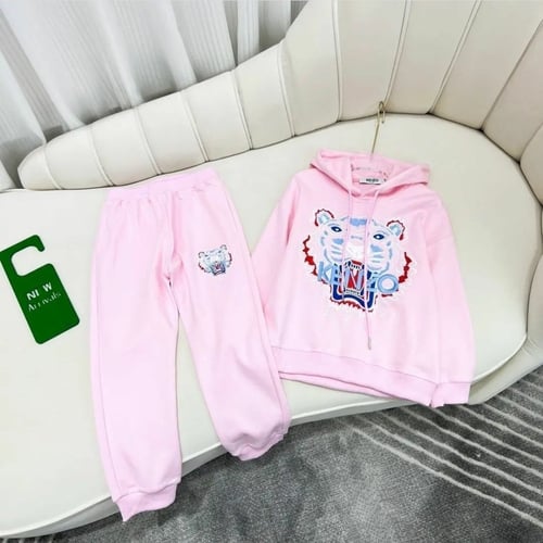 طقم فخم ومريح من قطعتين