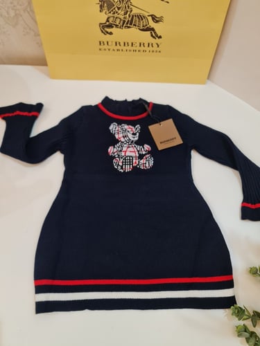 فستان شتوي بأكمام طويله