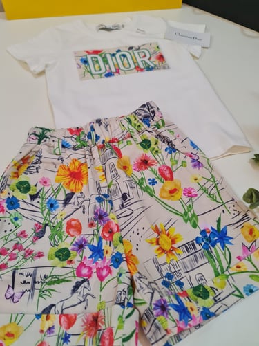 طقم بالوان صيفيه جميلة من قطعتين