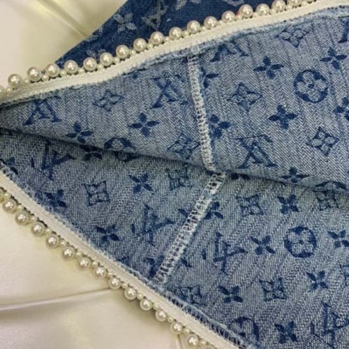 فستان من الجينز الثقيل مع شنطه