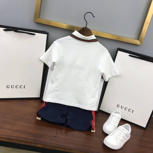 طقم ولادي جميل