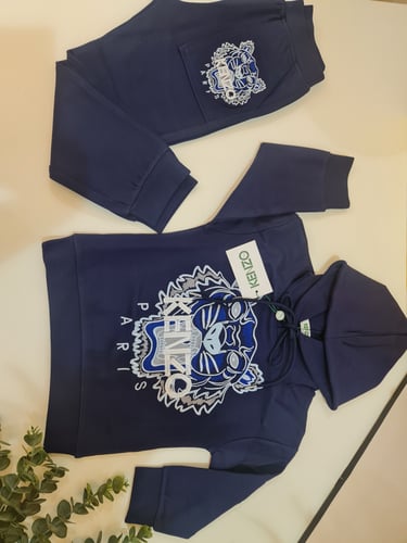 طقم فخم ومريح من قطعتين