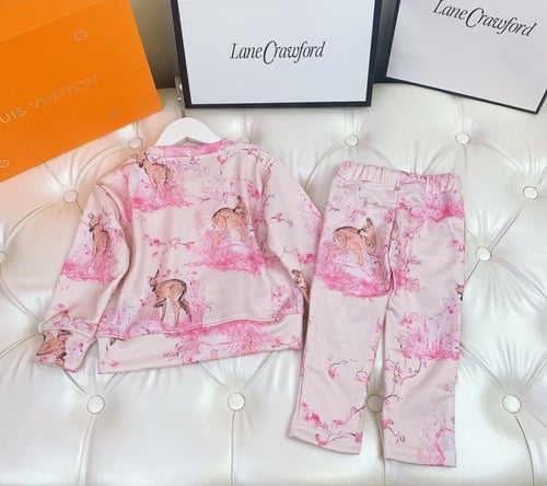 طقم بناتي من قطعتين