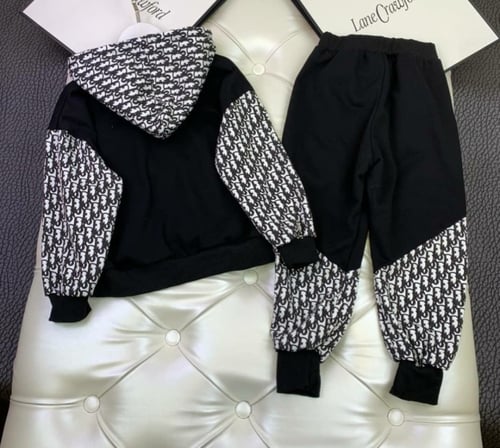 طقم ولادي من قطعتين