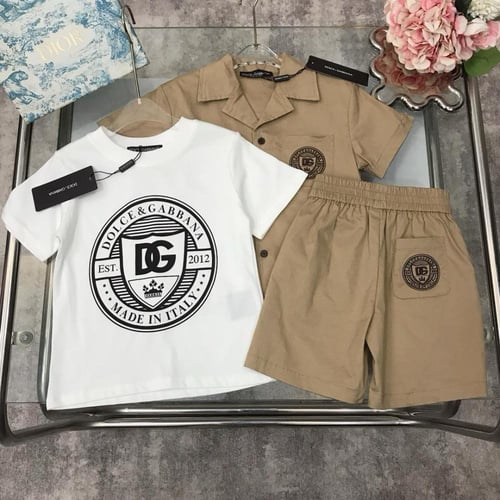 طقم صيفي ولادي من ثلاث قطع