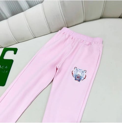 طقم فخم ومريح من قطعتين