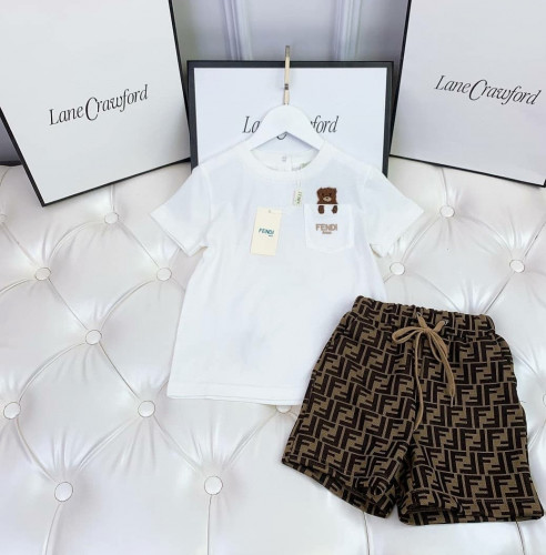 طقم ولادي بالوان فخمه ومميزة