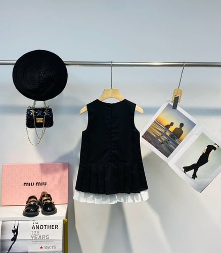 فستان بناتي ناعم وأنيق