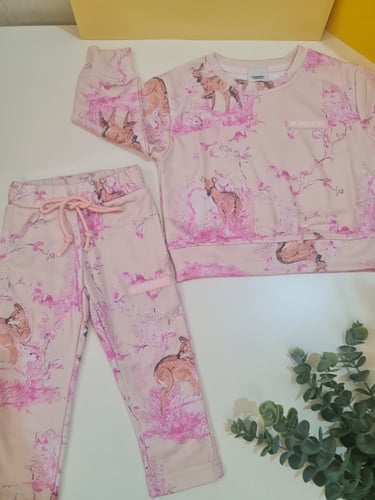 طقم بناتي من قطعتين