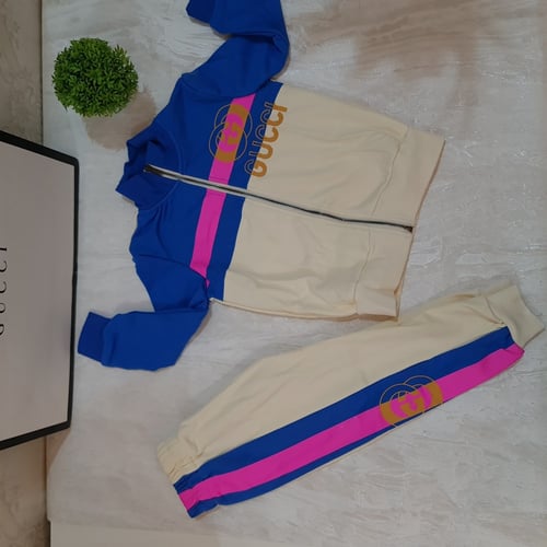 طقم شتوي أنيق جدا وفخم