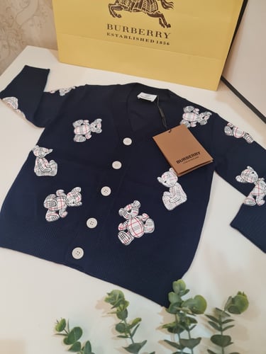 جاكيت شتوي باللون الاسود