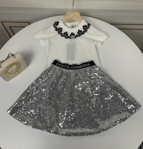 تيور فخم جدا بتفاصيل من الترتر الفضي