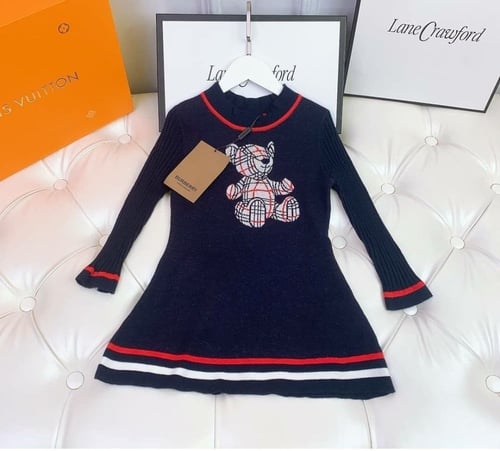 فستان شتوي بأكمام طويله