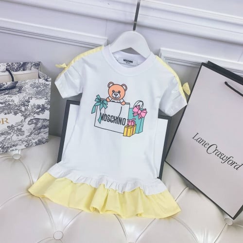 فستان بناتي ناعم وأنيق