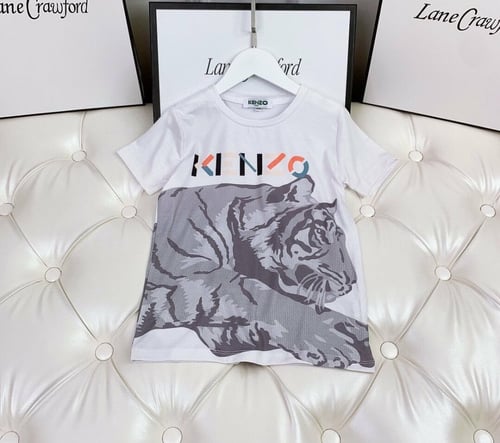 طقم ولادي جميل من قطعتين