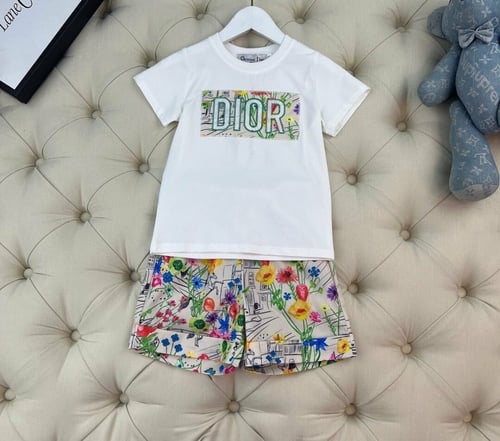 طقم بالوان صيفيه جميلة من قطعتين