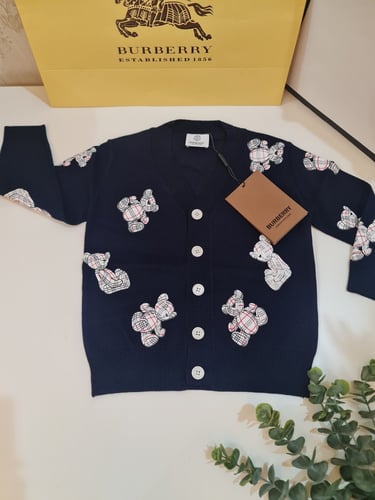 جاكيت شتوي باللون الاسود