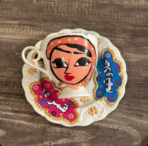 كوب كيوت برسومات يدويه