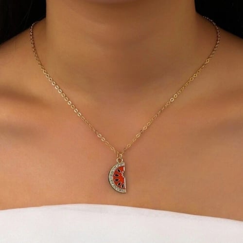 قلادة البطيخ