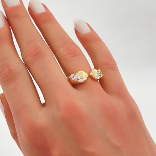 اسواره ذهب عيار 18 الوزن 15.11 جرام