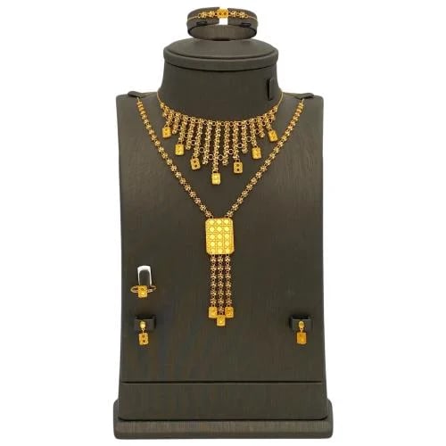 طقم ذهب عيار 21 الوزن 29.90 جرام