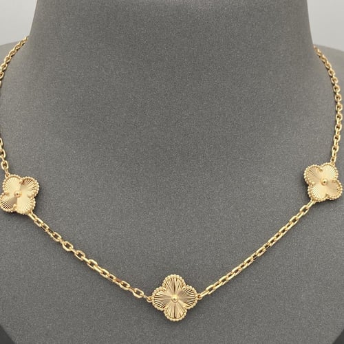 عقد ذهب عيار 18 الوزن 15 جرام