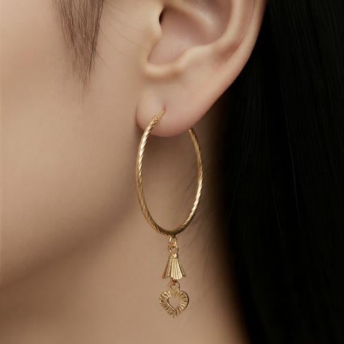 حلق ذهب عيار 21 الوزن 3.62 جرام