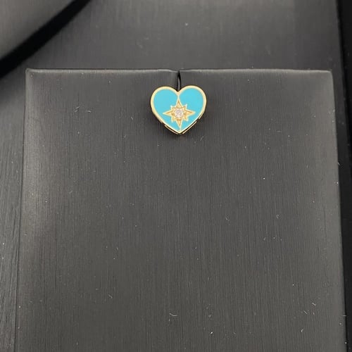 طقم ذهب على شكل قلب عيار 18 وزن 4.68 جم يسحر العيو...