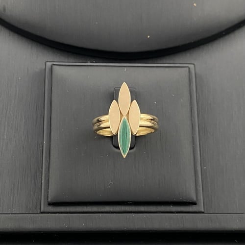 طقم بوفو الإيطالي عيار 18 وزن 28.60 جم مزين باللون...