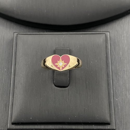 طقم ذهب قلب عيار 18 وزن 4.68 جم يليق بالذوق الرفيع...