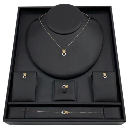 طقم تايجر ذهب عيار 18 وزن 4.73 جم أناقة تدوم طويلً...