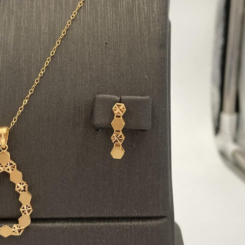 نصف طقم ذهب عيار 21 الوزن 4.21 جرام