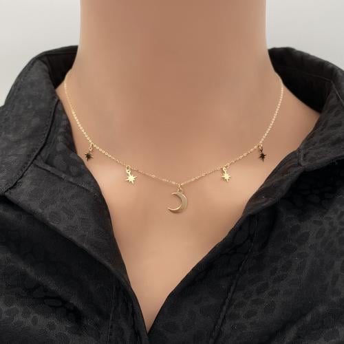 عقد تشوكر ذهب عيار 18 الوزن 1.31 جرام