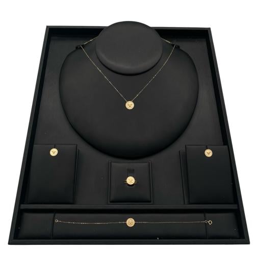 طقم ذهب عيار 18