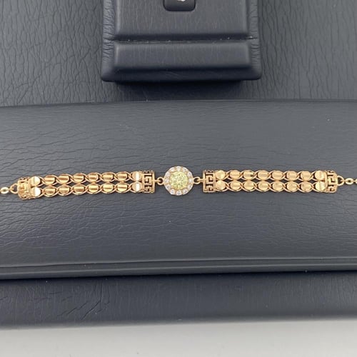 طقم ذهب كامل عيار 21 وزن 14.84 جرام بتعليقة شكل V...