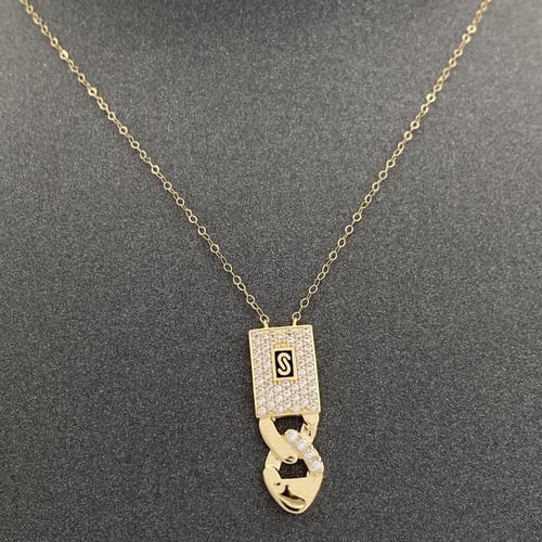 عقود ذهب عيار 18 الوزن 3.92 جرام