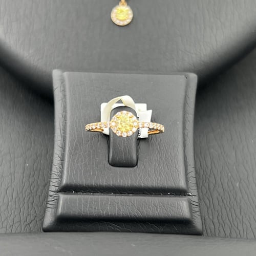 طقم ذهب عيار 21 وزن 14.37 جم بتصميم فاخر ولمسة فخا...