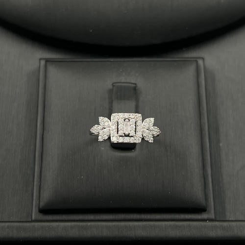 طقم ذهب عيار 18 الوزن 10.63 جرام