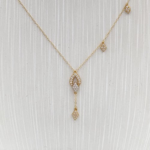 طقم ذهب عيار 18 الوزن 3.43 جرام