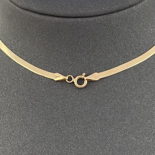 عقد فلات ذهب عيار 18 الوزن 4.40 جرام